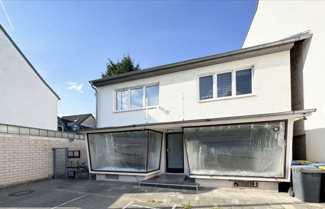 Pronájem nebytového prostoru 64 m², Köln, Severní Porýní-Vestfálsko Pronájem nebytového prostoru 64 m², Köln, Severní Porýní-Vestfálsko