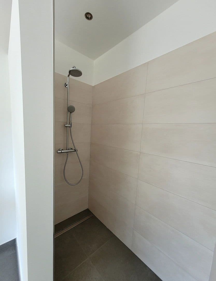 Pronájem domu 142 m², pozemek 530 m², Brandenburger Straße 4, Zeuthen, Braniborsko Pronájem domu 142 m², pozemek 530 m², Brandenburger Straße 4, Zeuthen, Braniborsko