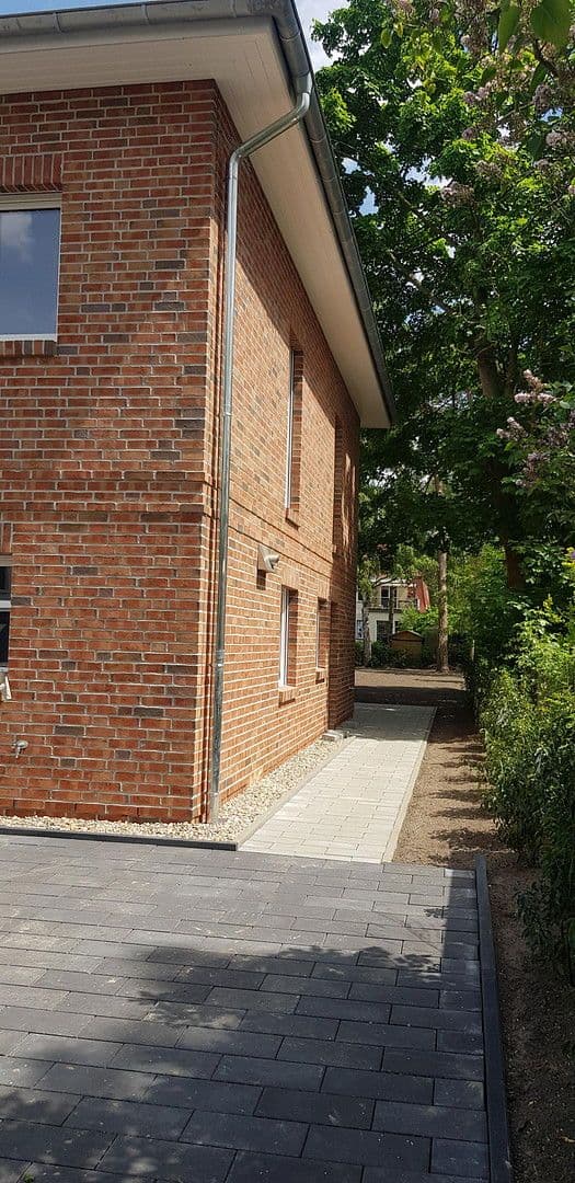 Pronájem domu 142 m², pozemek 530 m², Brandenburger Straße 4, Zeuthen, Braniborsko Pronájem domu 142 m², pozemek 530 m², Brandenburger Straße 4, Zeuthen, Braniborsko