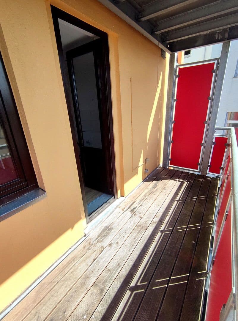 Pronájem bytu 3+1 76 m², Lutherstr. 1, Bremerhaven, Bremen Pronájem bytu 3+1 76 m², Lutherstr. 1, Bremerhaven, Bremen