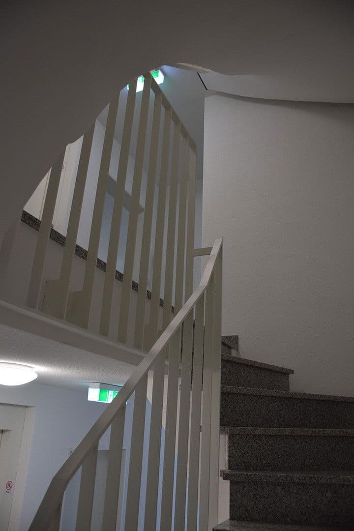 Pronájem bytu 3+1 50 m², Konstanz, Bádensko-Württembersko Pronájem bytu 3+1 50 m², Konstanz, Bádensko-Württembersko