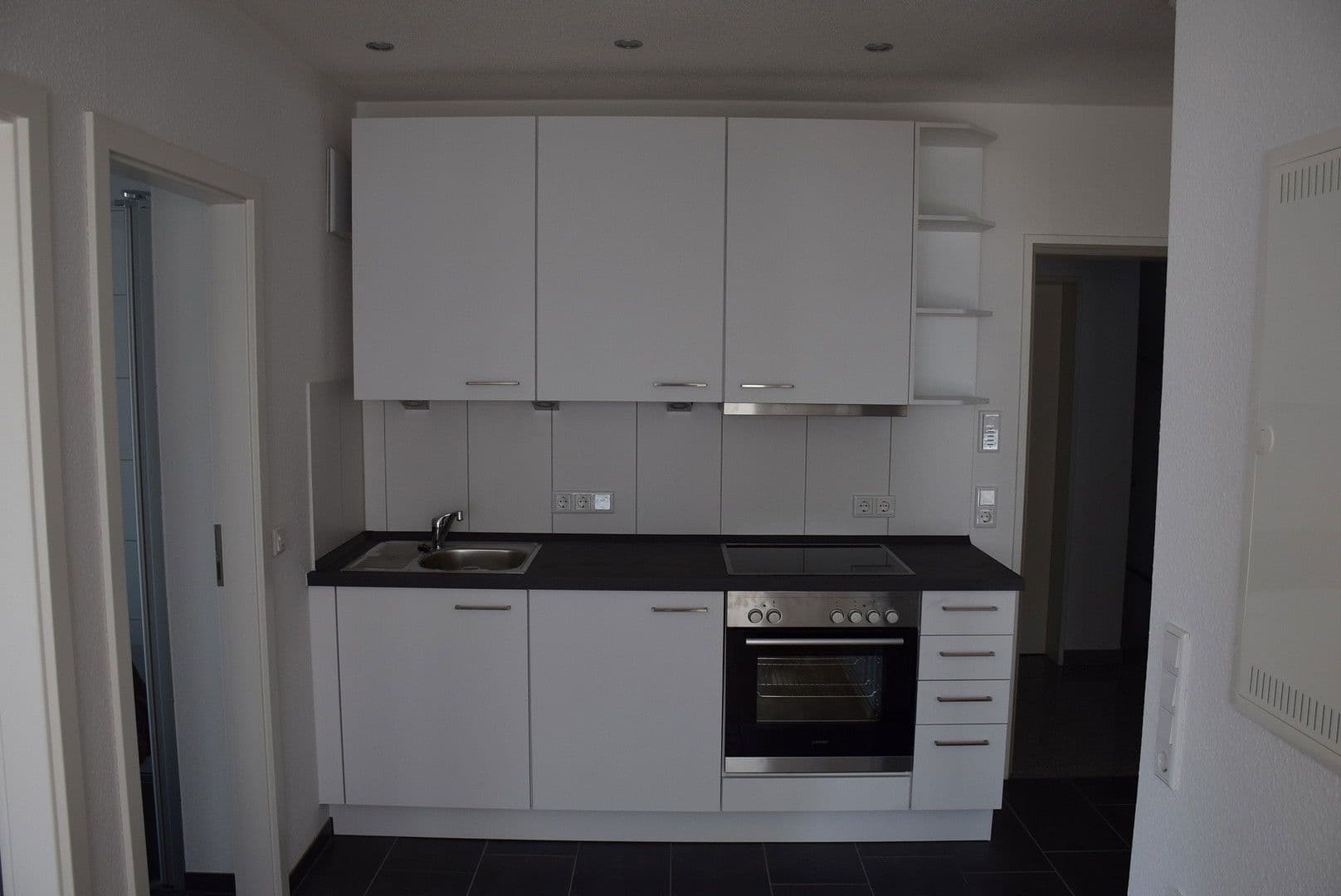 Pronájem bytu 3+1 50 m², Konstanz, Bádensko-Württembersko Pronájem bytu 3+1 50 m², Konstanz, Bádensko-Württembersko