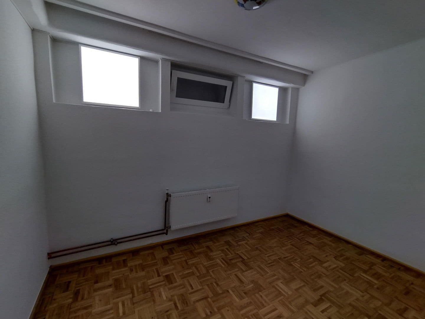 Pronájem bytu 3+1 119 m², Schwimmbadstraße 7, Bad Herrenalb, Bádensko-Württembersko Pronájem bytu 3+1 119 m², Schwimmbadstraße 7, Bad Herrenalb, Bádensko-Württembersko
