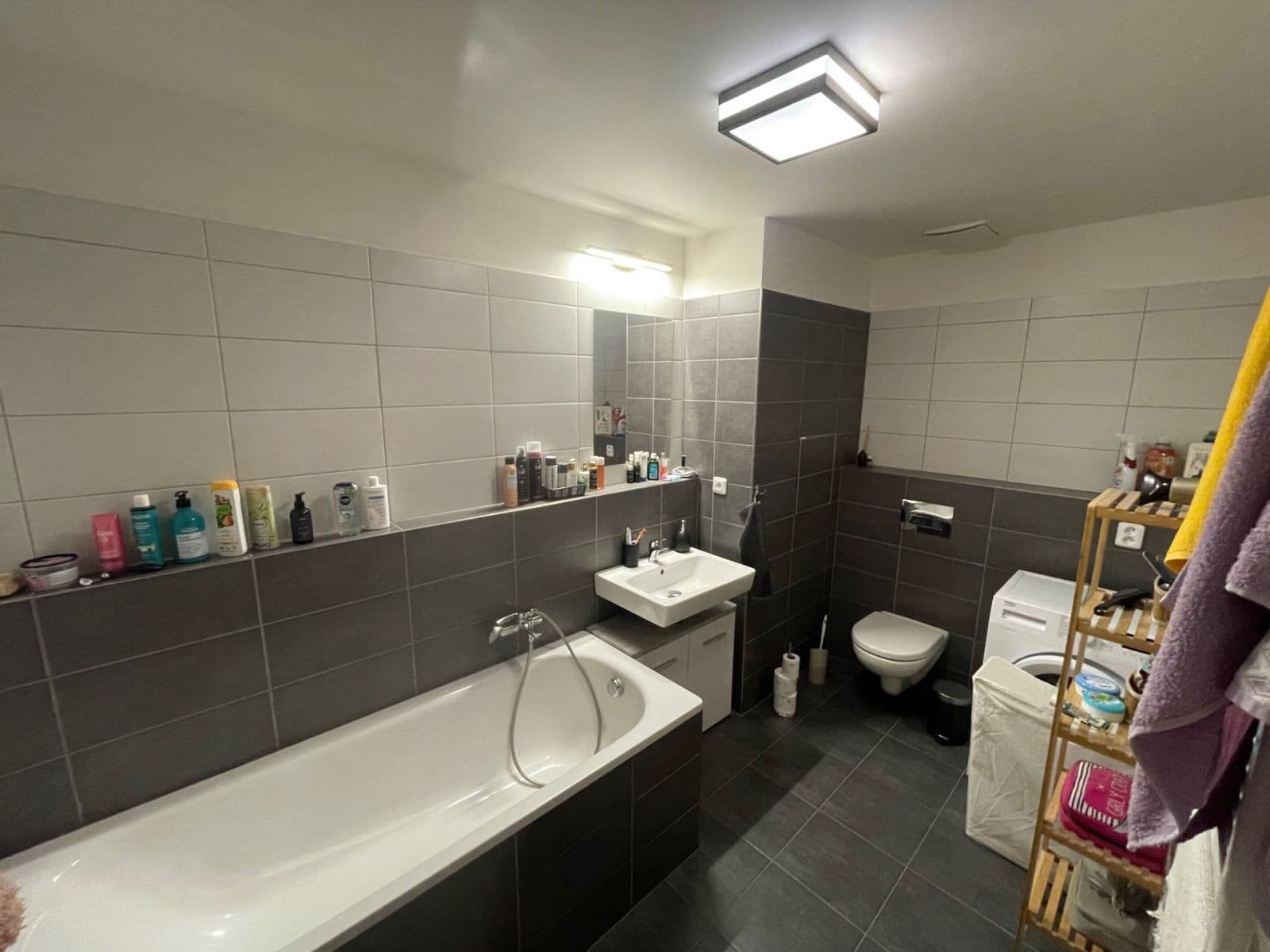 Pronájem bytu 2+kk 65 m², Okružní, Beroun, Středočeský kraj Pronájem bytu 2+kk 65 m², Okružní, Beroun, Středočeský kraj