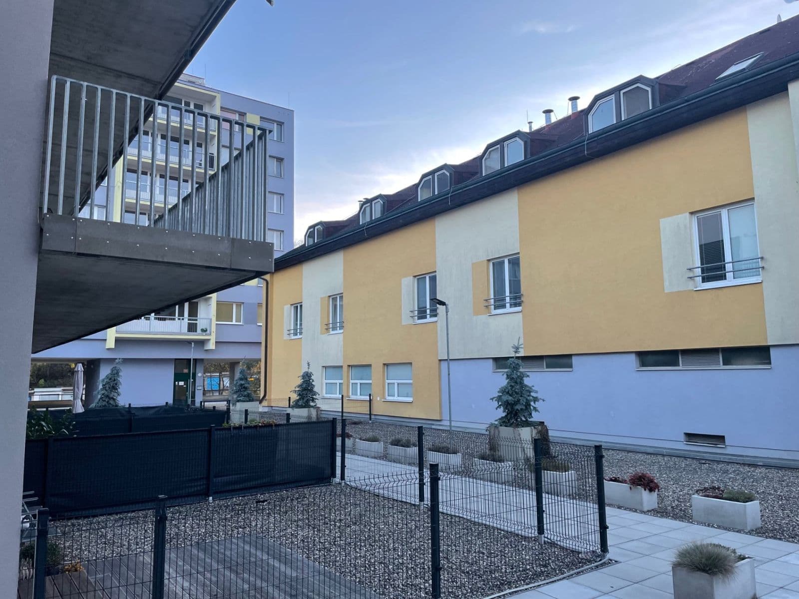 Pronájem bytu 2+kk 65 m², Okružní, Beroun, Středočeský kraj Pronájem bytu 2+kk 65 m², Okružní, Beroun, Středočeský kraj