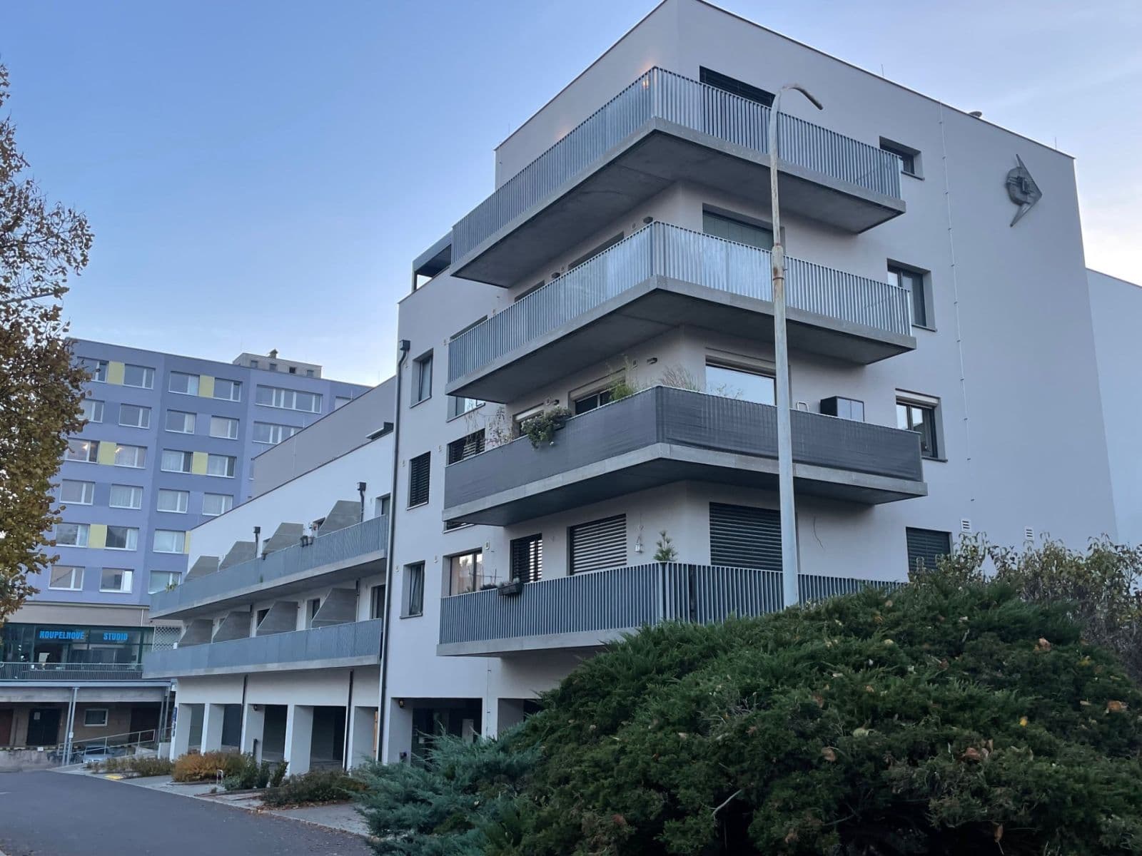 Pronájem bytu 2+kk 65 m², Okružní, Beroun, Středočeský kraj Pronájem bytu 2+kk 65 m², Okružní, Beroun, Středočeský kraj