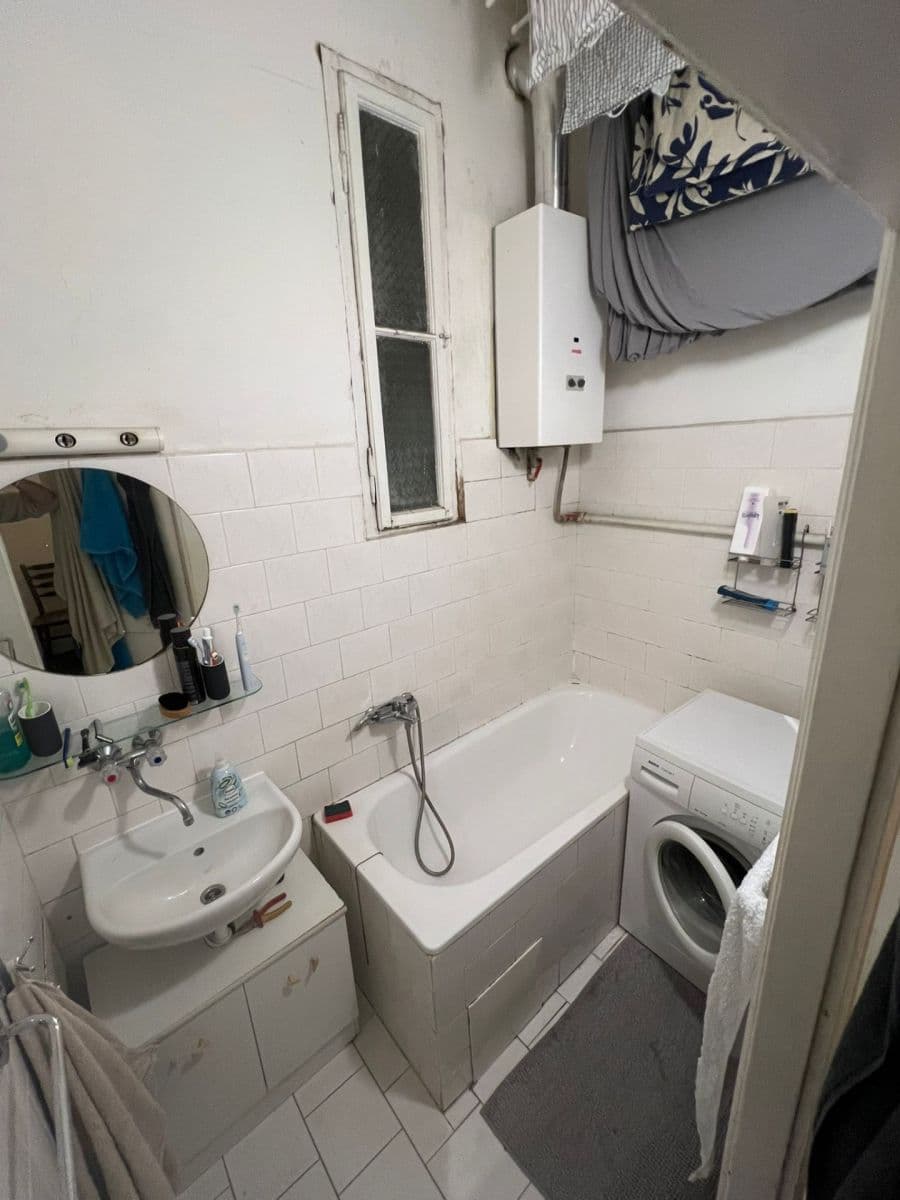 Pronájem bytu 3+1 80 m², Minská, Praha, Praha Pronájem bytu 3+1 80 m², Minská, Praha, Praha