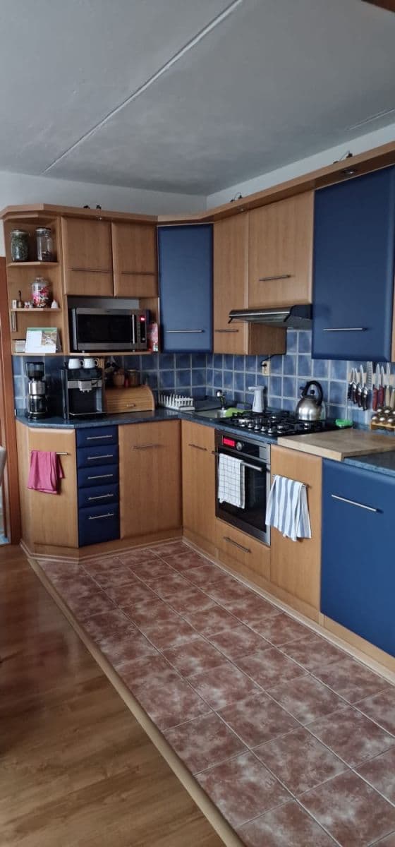 Prodej bytu 3+1 75 m², Makovského, Žďár nad Sázavou, Kraj Vysočina Prodej bytu 3+1 75 m², Makovského, Žďár nad Sázavou, Kraj Vysočina