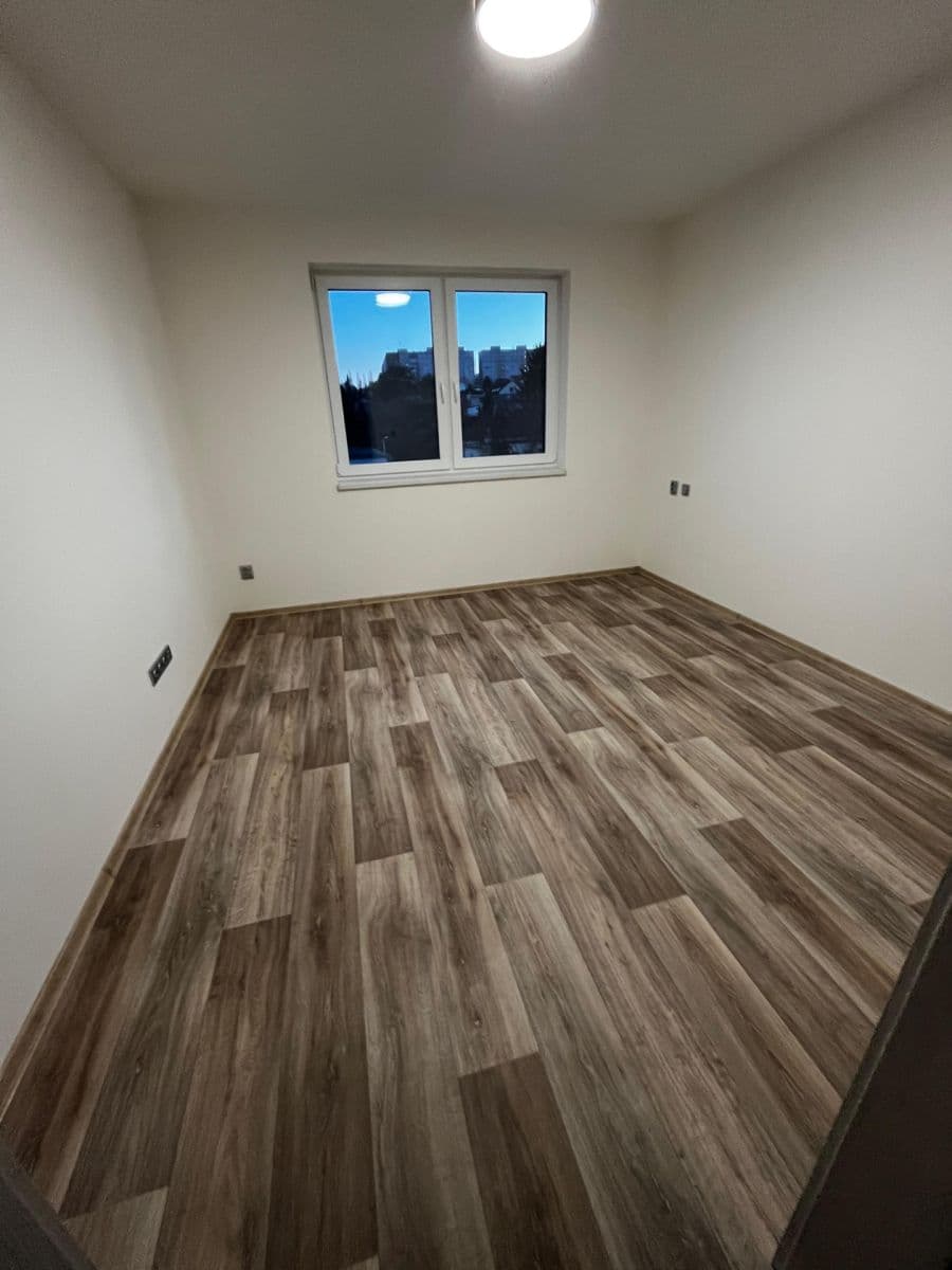 Pronájem bytu 5+kk 141 m², Podohradská, Praha, Praha Pronájem bytu 5+kk 141 m², Podohradská, Praha, Praha