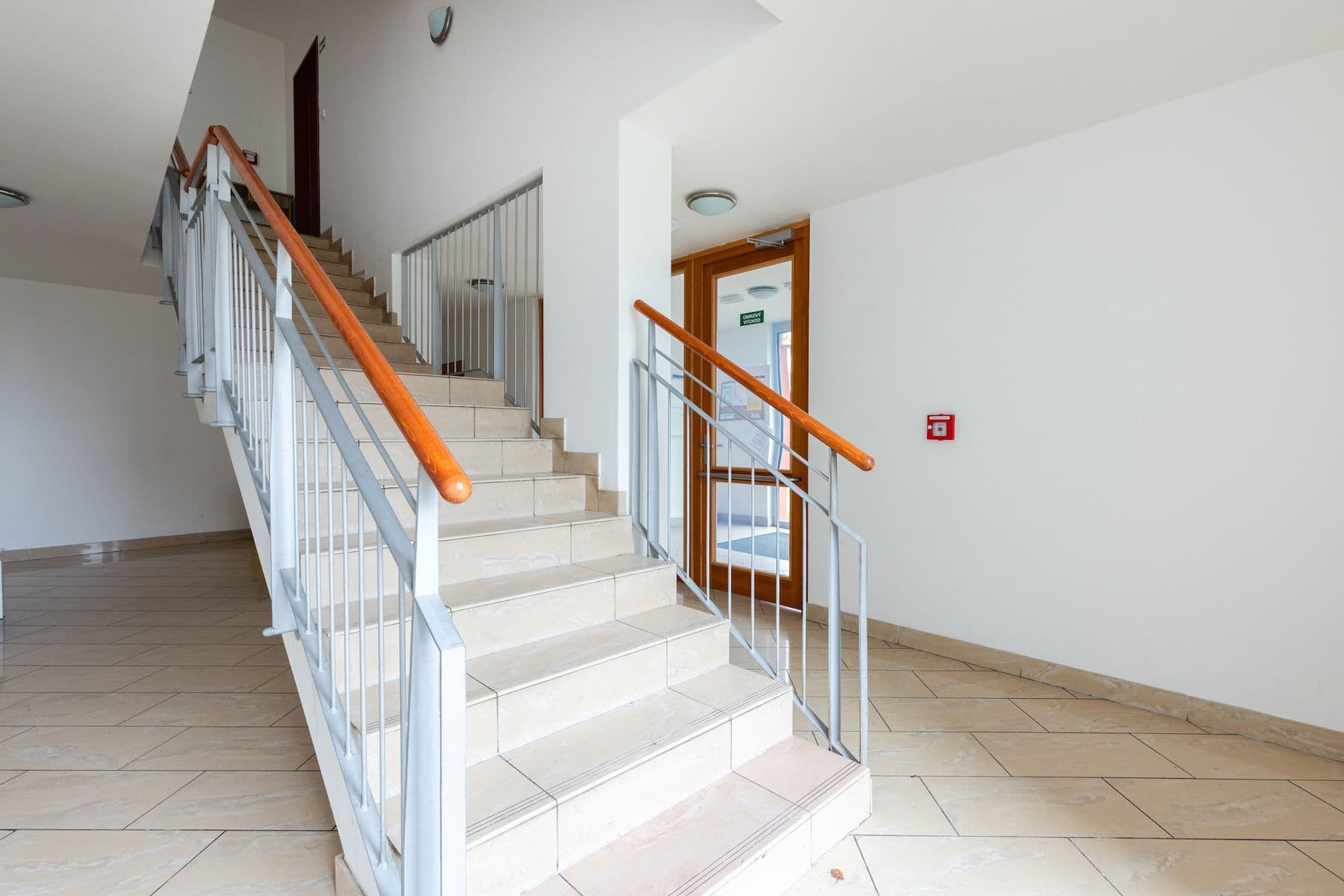 Prodej bytu 2+kk 58 m², K Dálnici, Praha, Praha Prodej bytu 2+kk 58 m², K Dálnici, Praha, Praha