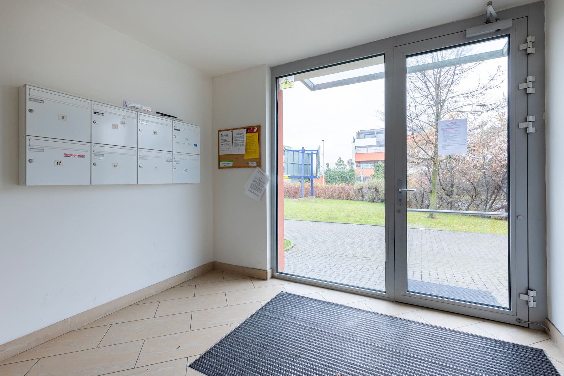 Prodej bytu 2+kk 59 m², K Dálnici, Praha, Praha Prodej bytu 2+kk 59 m², K Dálnici, Praha, Praha