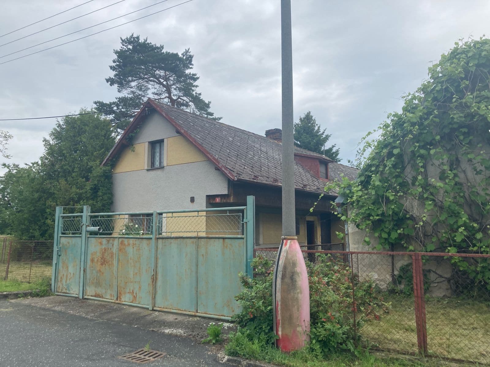 Prodej chaty, chalupy 100 m², pozemek 900 m², Staňkovice, Středočeský kraj Prodej chaty, chalupy 100 m², pozemek 900 m², Staňkovice, Středočeský kraj