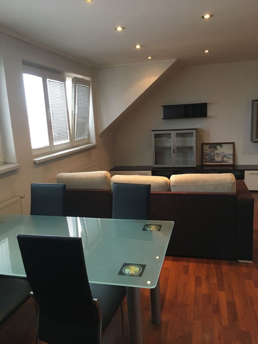 Pronájem bytu 2+1 65 m², Mickiewiczova, Bratislava - mestská časť Staré Mesto, Bratislavský kraj Pronájem bytu 2+1 65 m², Mickiewiczova, Bratislava - mestská časť Staré Mesto, Bratislavský kraj