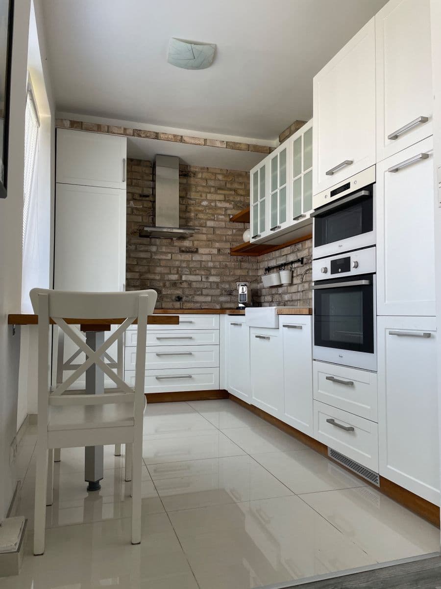 Prodej bytu 2+1 55 m², Špačinská cesta, Trnava, Trnavský kraj Prodej bytu 2+1 55 m², Špačinská cesta, Trnava, Trnavský kraj