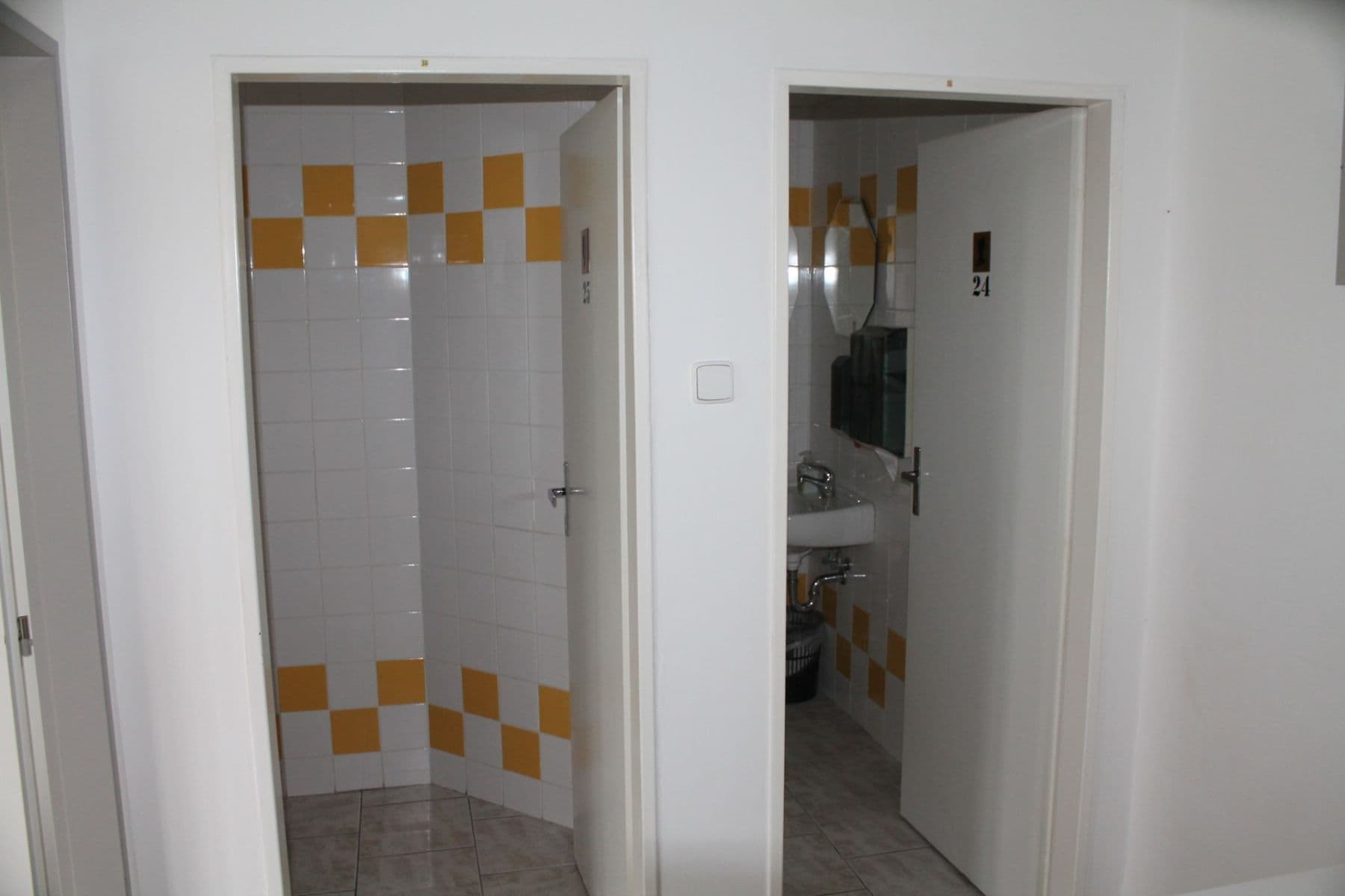 Pronájem bytu 1+1 36 m², V Křovinách, Praha, Praha Pronájem bytu 1+1 36 m², V Křovinách, Praha, Praha