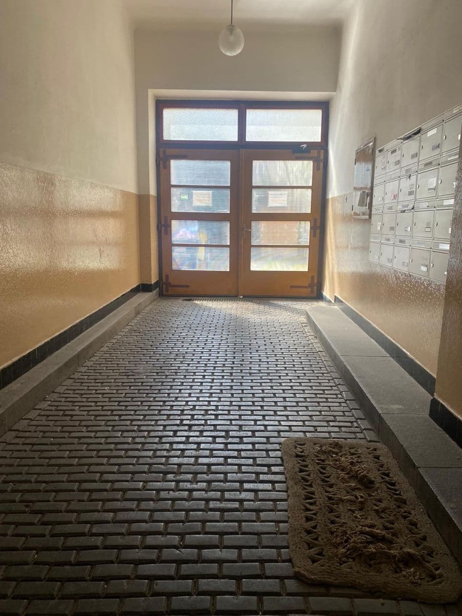 Pronájem bytu 1+kk 33 m², U Skládky, Praha, Praha Pronájem bytu 1+kk 33 m², U Skládky, Praha, Praha