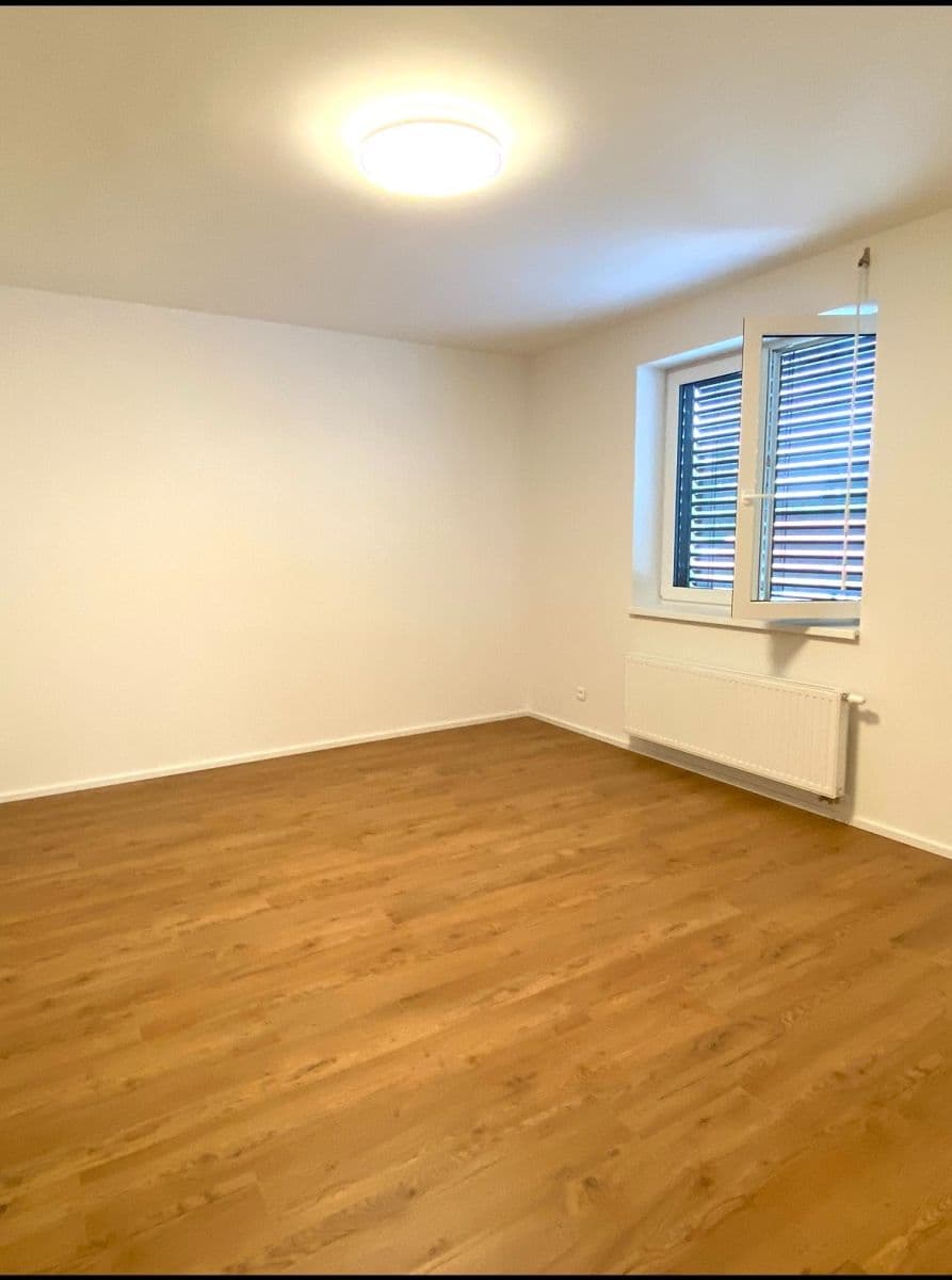 Pronájem bytu 2+kk 57 m², V Pískovně, Praha, Praha Pronájem bytu 2+kk 57 m², V Pískovně, Praha, Praha