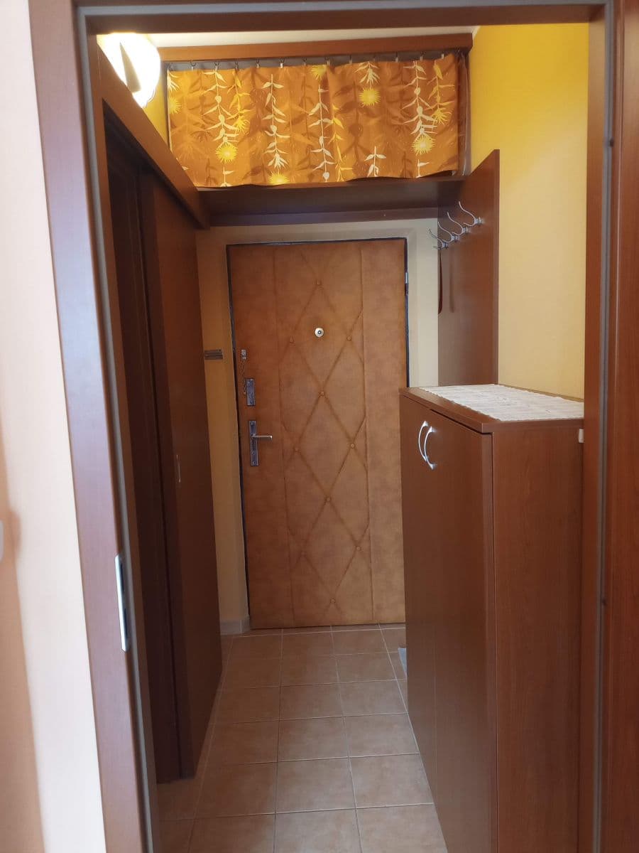 Pronájem bytu 1+1 40 m², Zárubova, Praha, Praha Pronájem bytu 1+1 40 m², Zárubova, Praha, Praha