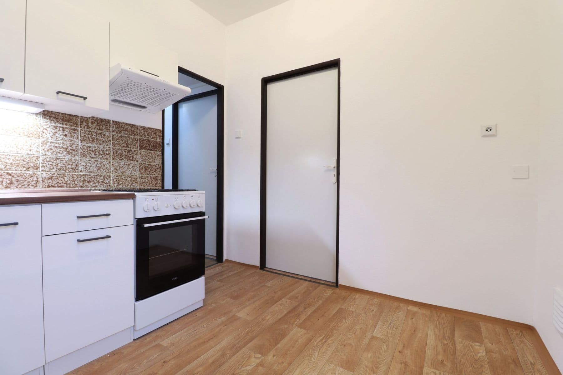 Pronájem bytu 2+1 49 m², Pod Krocínkou, Praha, Praha Pronájem bytu 2+1 49 m², Pod Krocínkou, Praha, Praha