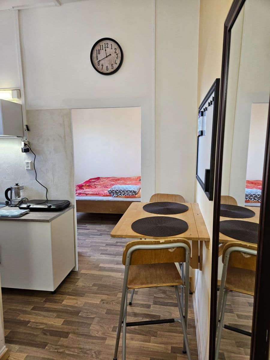 Pronájem bytu 1+1 25 m², Tererovo nám., Olomouc, Olomoucký kraj Pronájem bytu 1+1 25 m², Tererovo nám., Olomouc, Olomoucký kraj