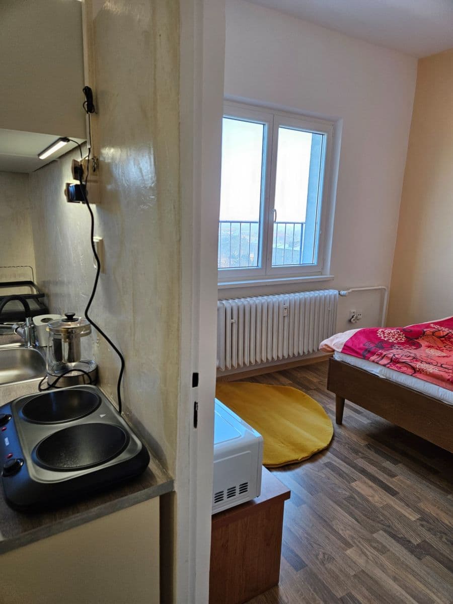 Pronájem bytu 1+1 25 m², Tererovo nám., Olomouc, Olomoucký kraj Pronájem bytu 1+1 25 m², Tererovo nám., Olomouc, Olomoucký kraj