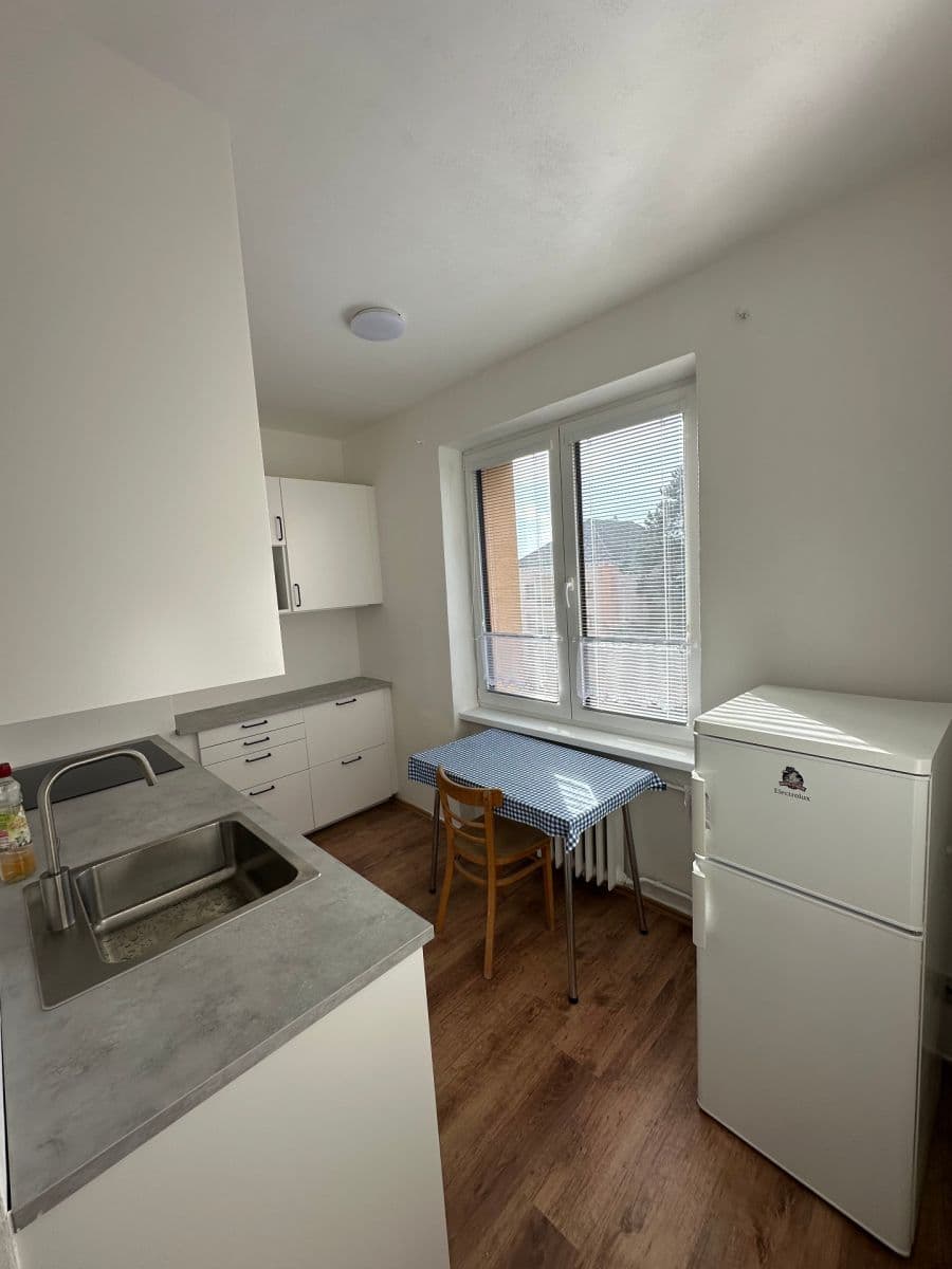 Pronájem bytu 2+1 53 m², Brodská, Žďár nad Sázavou, Kraj Vysočina Pronájem bytu 2+1 53 m², Brodská, Žďár nad Sázavou, Kraj Vysočina