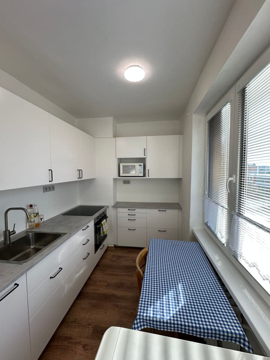 Pronájem bytu 2+1 53 m², Brodská, Žďár nad Sázavou, Kraj Vysočina Pronájem bytu 2+1 53 m², Brodská, Žďár nad Sázavou, Kraj Vysočina