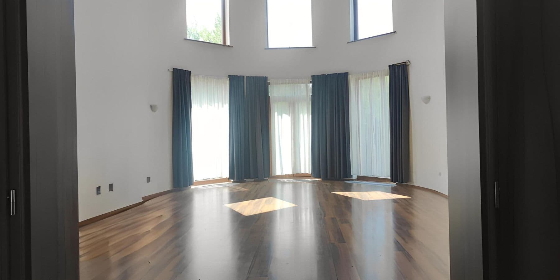 Prodej domu 347 m², pozemek 1.370 m², Nová Role, Karlovarský kraj Prodej domu 347 m², pozemek 1.370 m², Nová Role, Karlovarský kraj