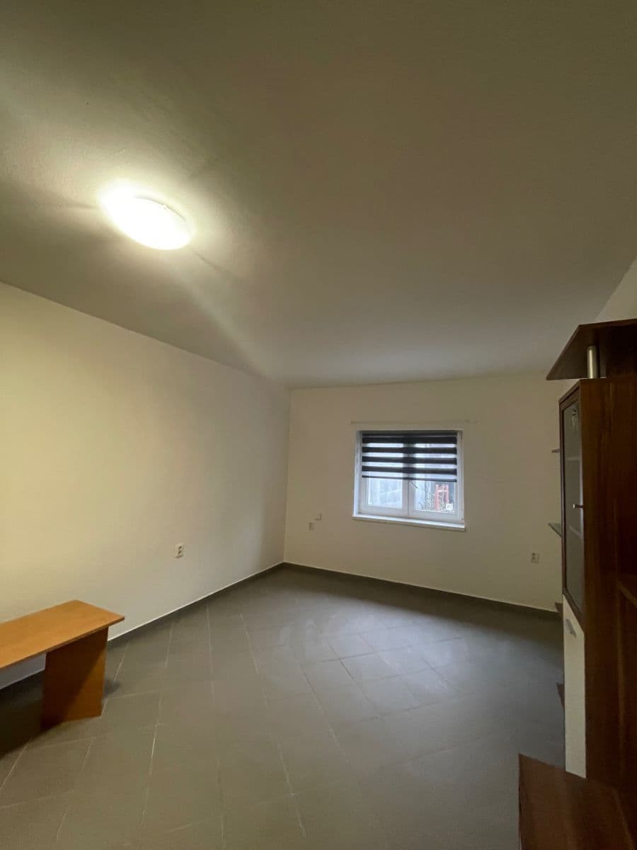 Pronájem bytu 1+1 50 m², tř. Čs. odboje, Chrást, Plzeňský kraj Pronájem bytu 1+1 50 m², tř. Čs. odboje, Chrást, Plzeňský kraj