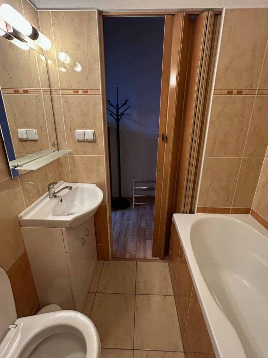 Pronájem bytu 1+1 32 m², Štouračova, Brno, Jihomoravský kraj Pronájem bytu 1+1 32 m², Štouračova, Brno, Jihomoravský kraj