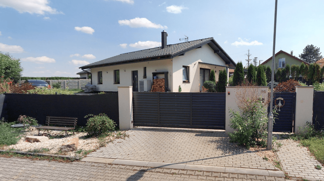 Prodej domu 101 m², pozemek 1.155 m², Štíhlice, Středočeský kraj Prodej domu 101 m², pozemek 1.155 m², Štíhlice, Středočeský kraj