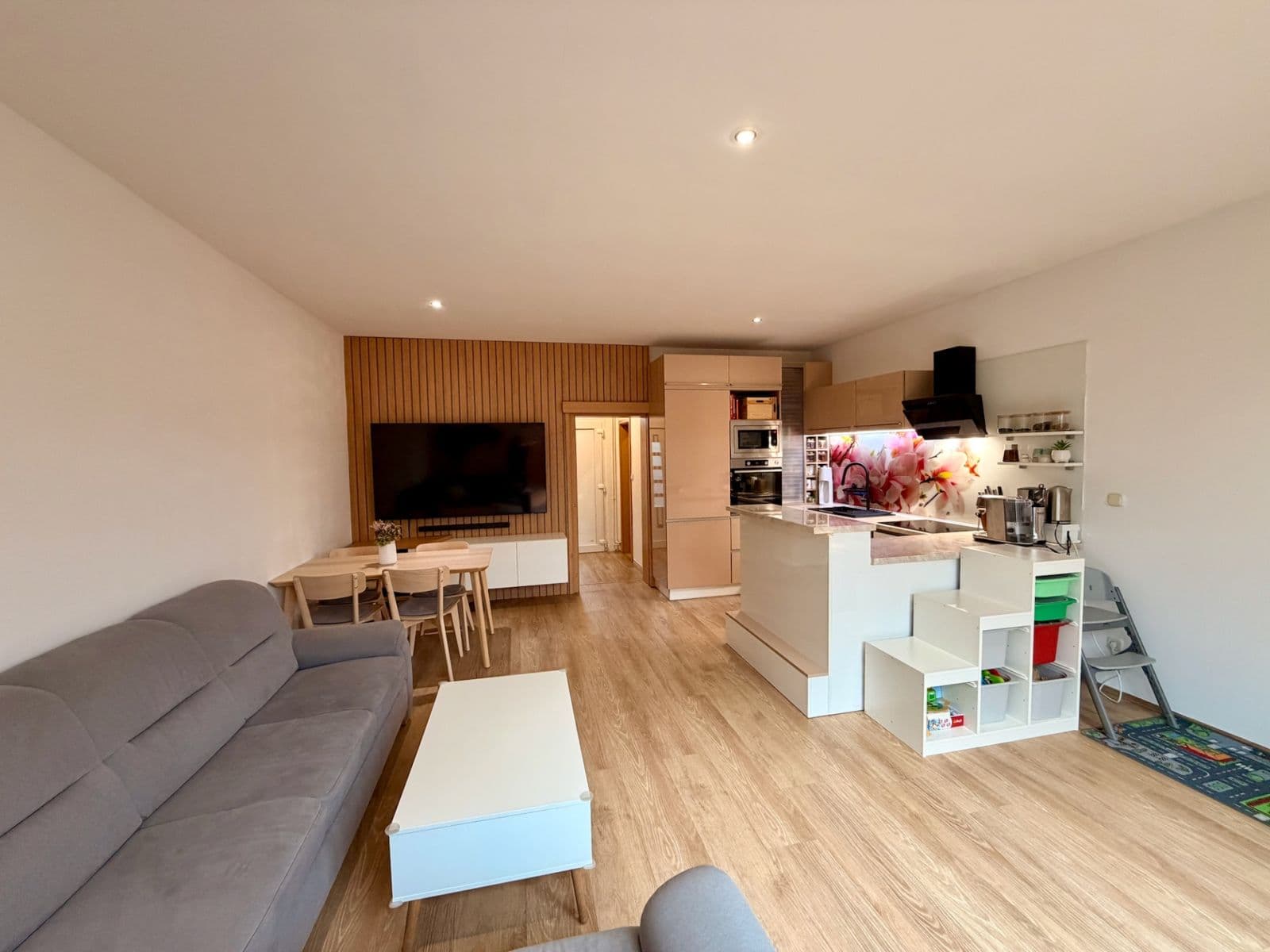 Prodej domu 130 m², pozemek 77 m², Palackého, Telnice, Jihomoravský kraj Prodej domu 130 m², pozemek 77 m², Palackého, Telnice, Jihomoravský kraj