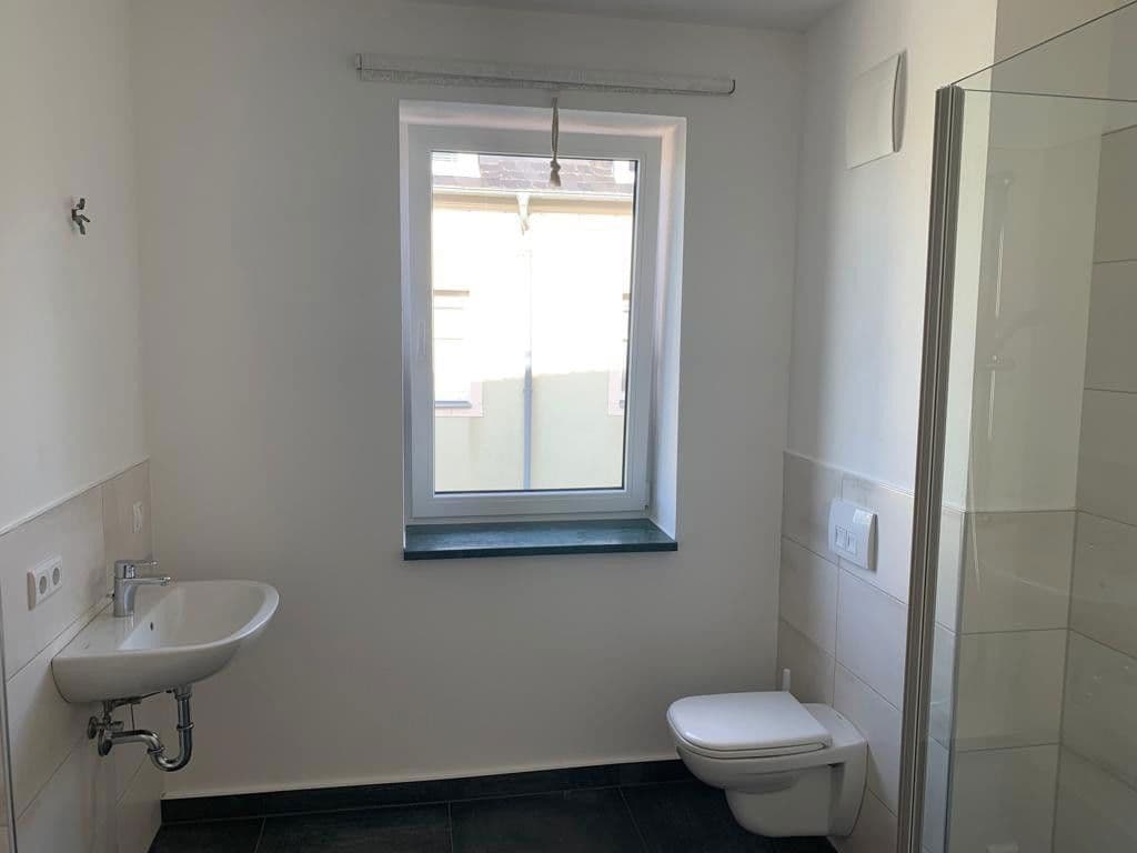 Pronájem bytu 4+1 118 m², Boderitzer Straße 72, Dresden, Sasko Pronájem bytu 4+1 118 m², Boderitzer Straße 72, Dresden, Sasko