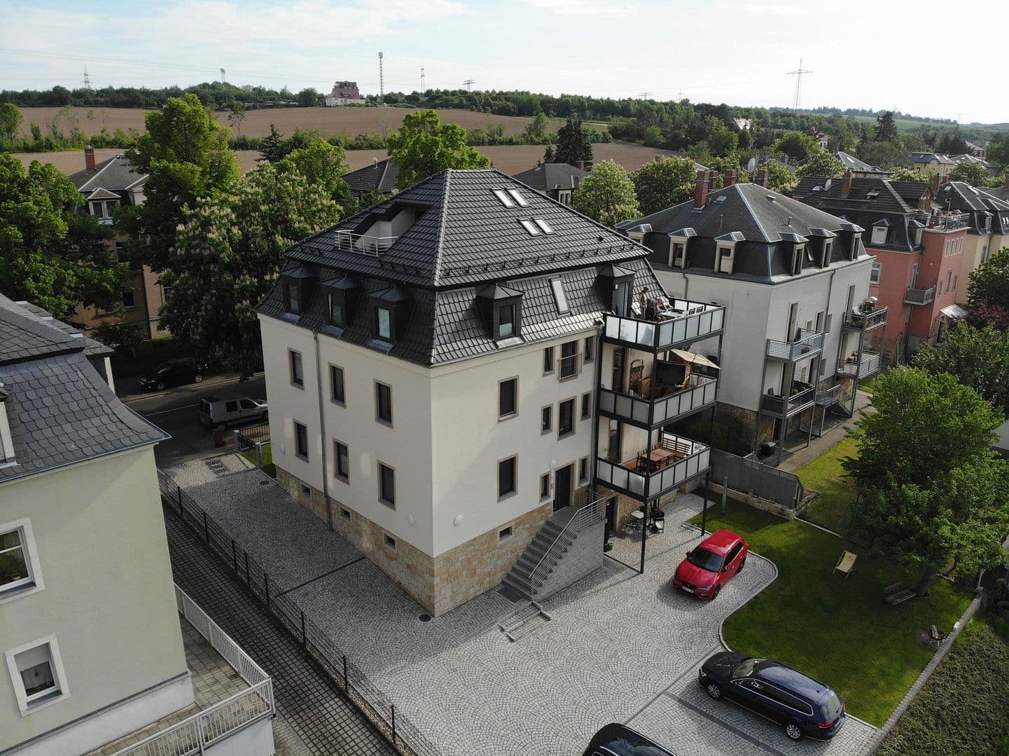 Pronájem bytu 4+1 118 m², Boderitzer Straße 72, Dresden, Sasko Pronájem bytu 4+1 118 m², Boderitzer Straße 72, Dresden, Sasko