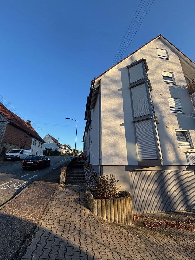Pronájem bytu 1+1 24 m², Weilerstraße 56, Schwäbisch Gmünd, Bádensko-Württembersko Pronájem bytu 1+1 24 m², Weilerstraße 56, Schwäbisch Gmünd, Bádensko-Württembersko