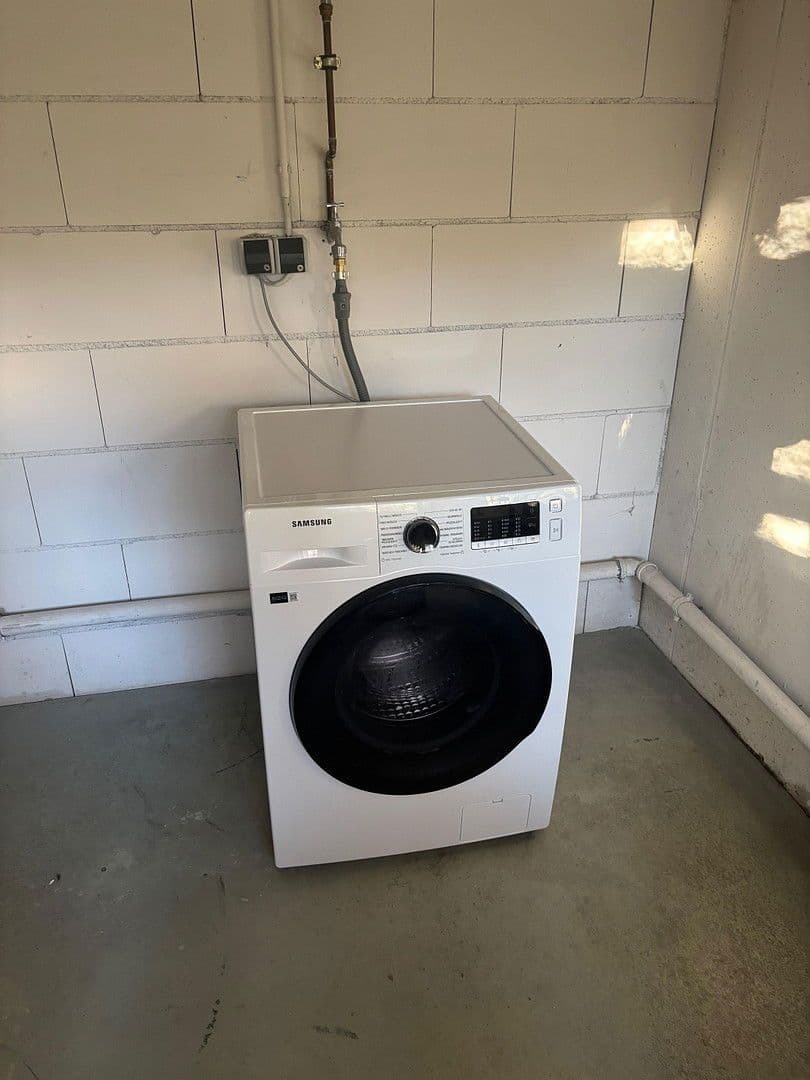 Pronájem bytu 1+1 24 m², Weilerstraße 56, Schwäbisch Gmünd, Bádensko-Württembersko Pronájem bytu 1+1 24 m², Weilerstraße 56, Schwäbisch Gmünd, Bádensko-Württembersko