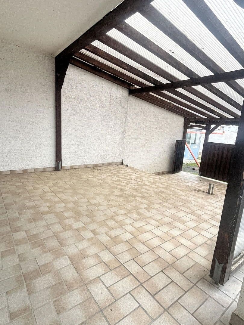 Pronájem bytu 4+kk 127 m², Römerberg, Porýní-Falc Pronájem bytu 4+kk 127 m², Römerberg, Porýní-Falc