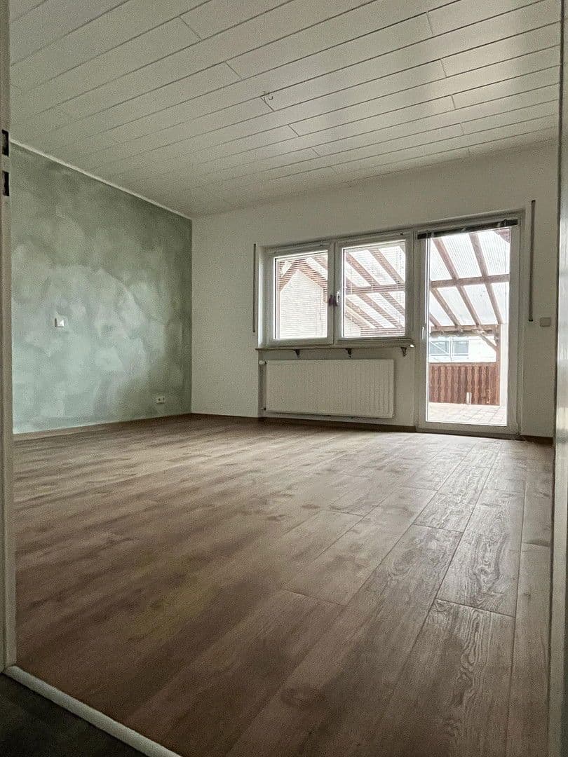 Pronájem bytu 4+kk 127 m², Römerberg, Porýní-Falc Pronájem bytu 4+kk 127 m², Römerberg, Porýní-Falc
