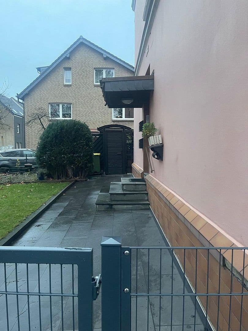 Pronájem kanceláře 81 m², Am Hallenbad 5, Oberhausen, Severní Porýní-Vestfálsko Pronájem kanceláře 81 m², Am Hallenbad 5, Oberhausen, Severní Porýní-Vestfálsko