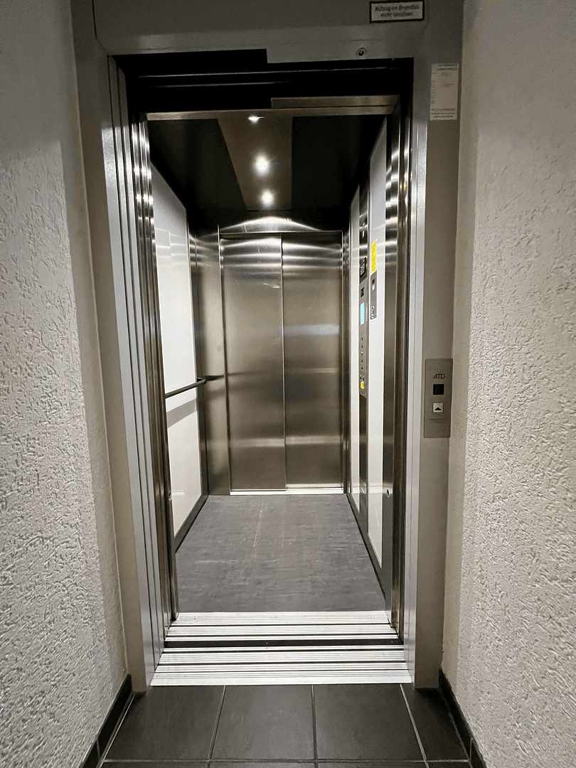 Pronájem kanceláře 1.008 m², Luisenstraße 28, Wuppertal - Elberfeld-West, Severní Porýní-Vestfálsko Pronájem kanceláře 1.008 m², Luisenstraße 28, Wuppertal - Elberfeld-West, Severní Porýní-Vestfálsko