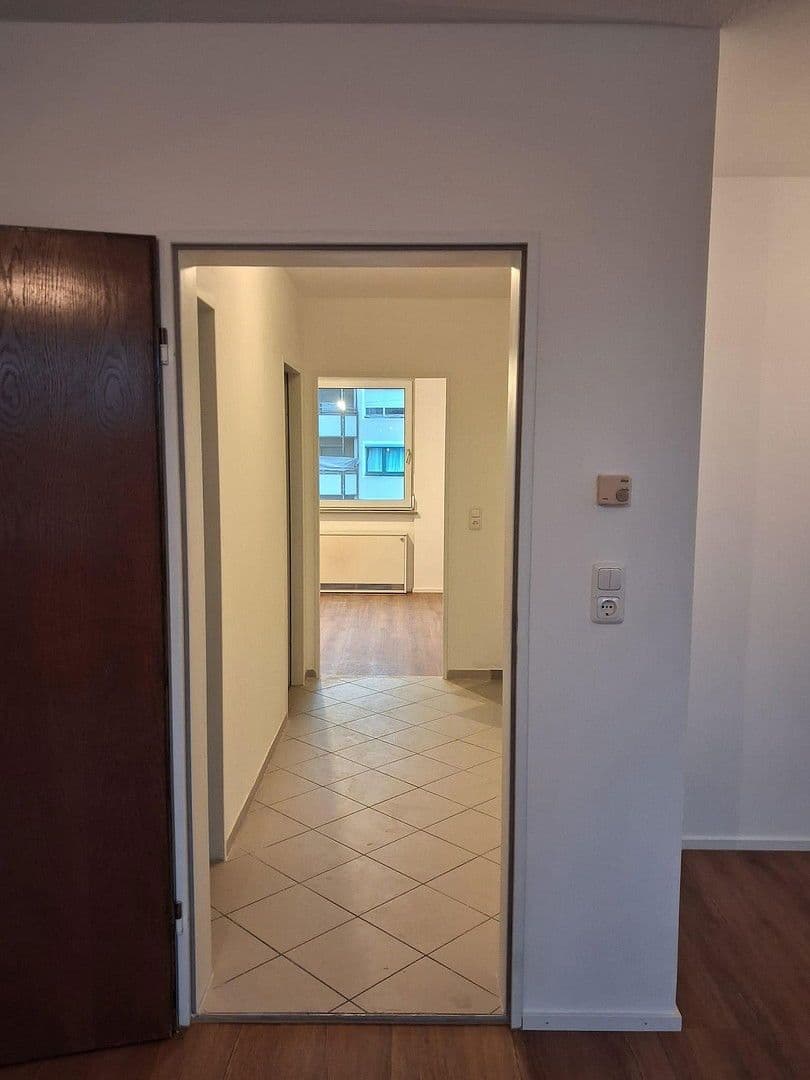 Pronájem bytu 3+1 95 m², Berg-am-Laim-Str. 60a, München, Bavorsko Pronájem bytu 3+1 95 m², Berg-am-Laim-Str. 60a, München, Bavorsko