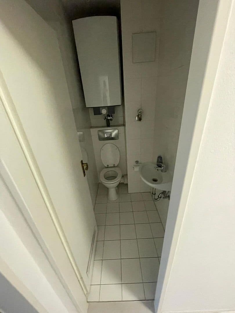 Pronájem bytu 3+1 95 m², Berg-am-Laim-Str. 60a, München, Bavorsko Pronájem bytu 3+1 95 m², Berg-am-Laim-Str. 60a, München, Bavorsko