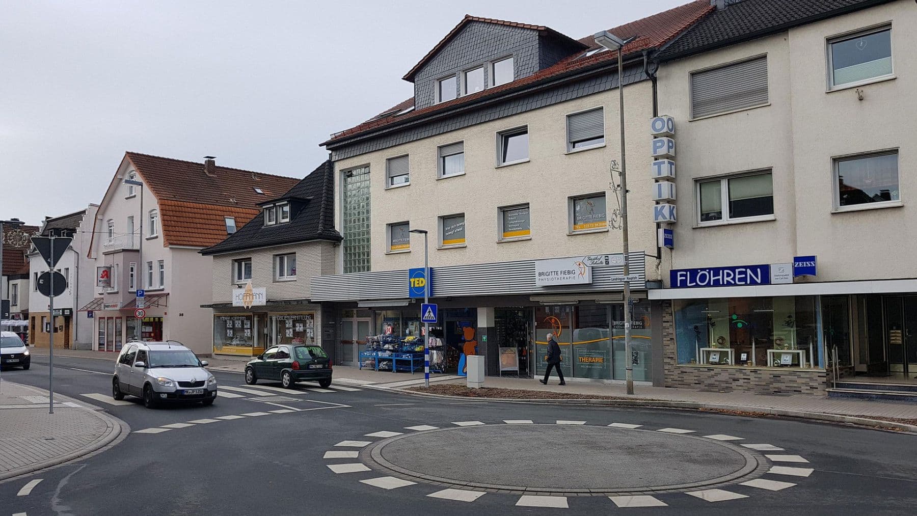 Pronájem nebytového prostoru 410 m², Lendringser Hauptstraße 39, Menden (Sauerland), Severní Porýní-Vestfálsko Pronájem nebytového prostoru 410 m², Lendringser Hauptstraße 39, Menden (Sauerland), Severní Porýní-Vestfálsko
