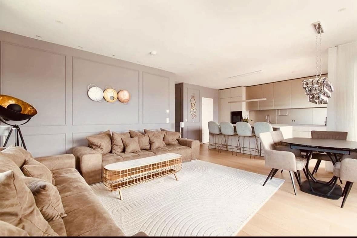 Prodej bytu 4+1 127 m², Hamburg, Hamburg Prodej bytu 4+1 127 m², Hamburg, Hamburg