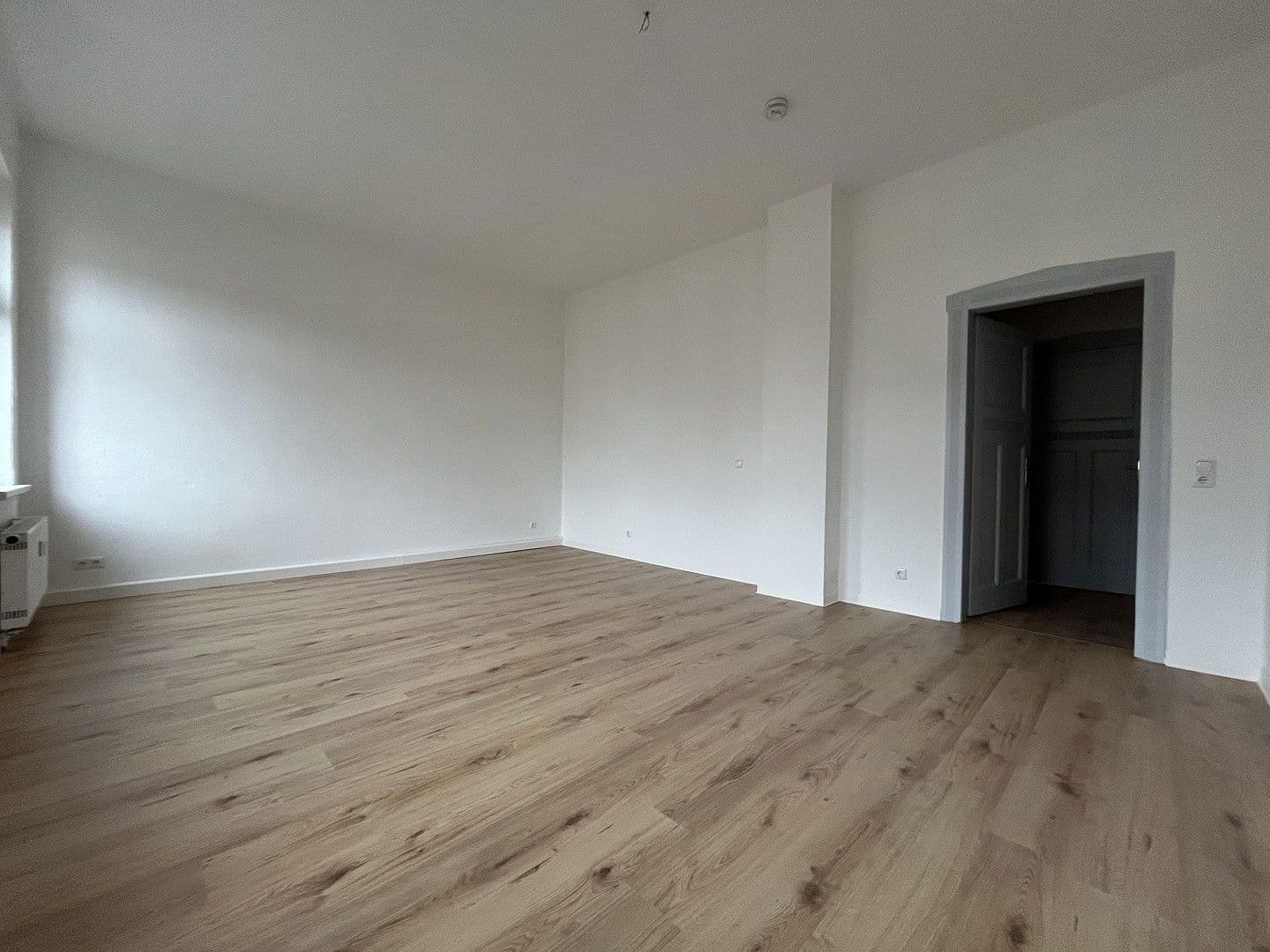 Pronájem bytu 4+1 133 m², Lassallestraße 9, Cvikov, Sasko Pronájem bytu 4+1 133 m², Lassallestraße 9, Cvikov, Sasko