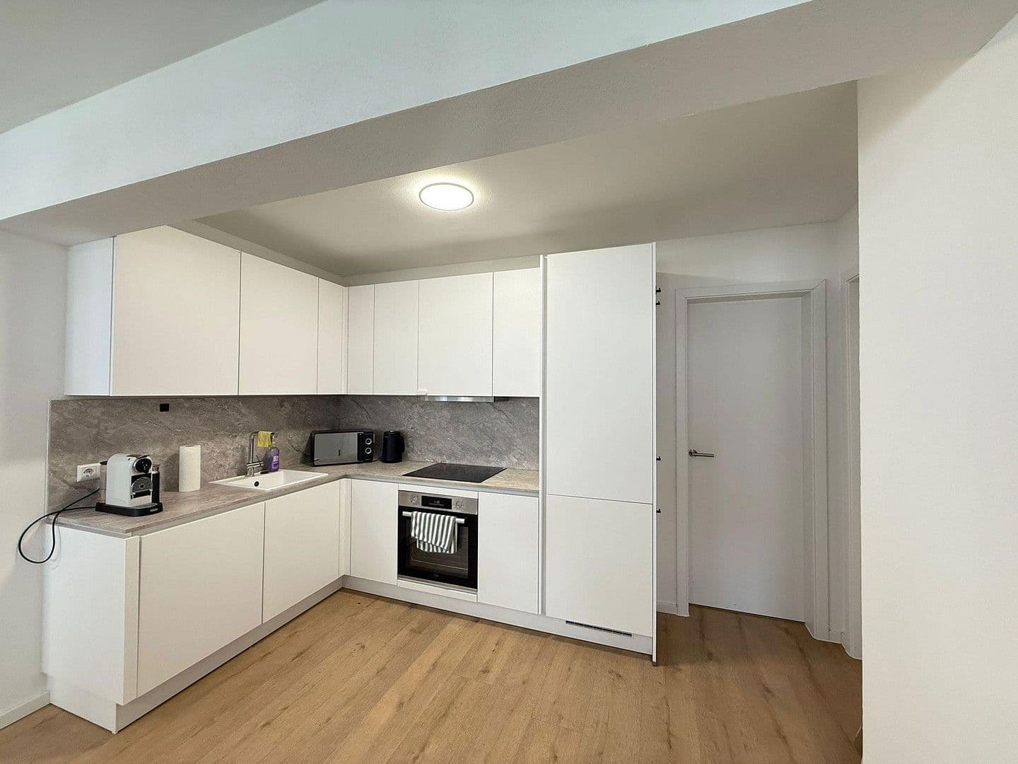 Pronájem bytu 3+1 73 m², Innsbrucker Straße 32, Heilbronn, Bádensko-Württembersko Pronájem bytu 3+1 73 m², Innsbrucker Straße 32, Heilbronn, Bádensko-Württembersko