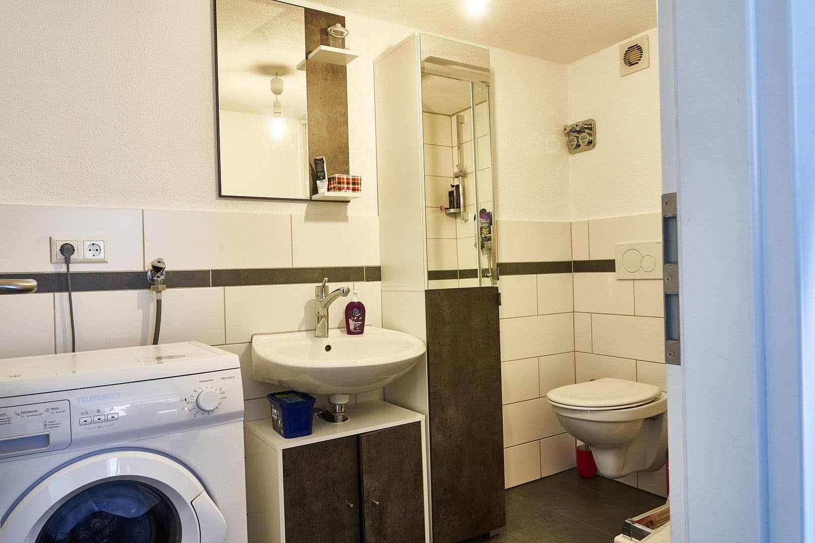 Pronájem bytu 1+1 26 m², Hauptstraße 9, Ebersbach an der Fils, Bádensko-Württembersko Pronájem bytu 1+1 26 m², Hauptstraße 9, Ebersbach an der Fils, Bádensko-Württembersko