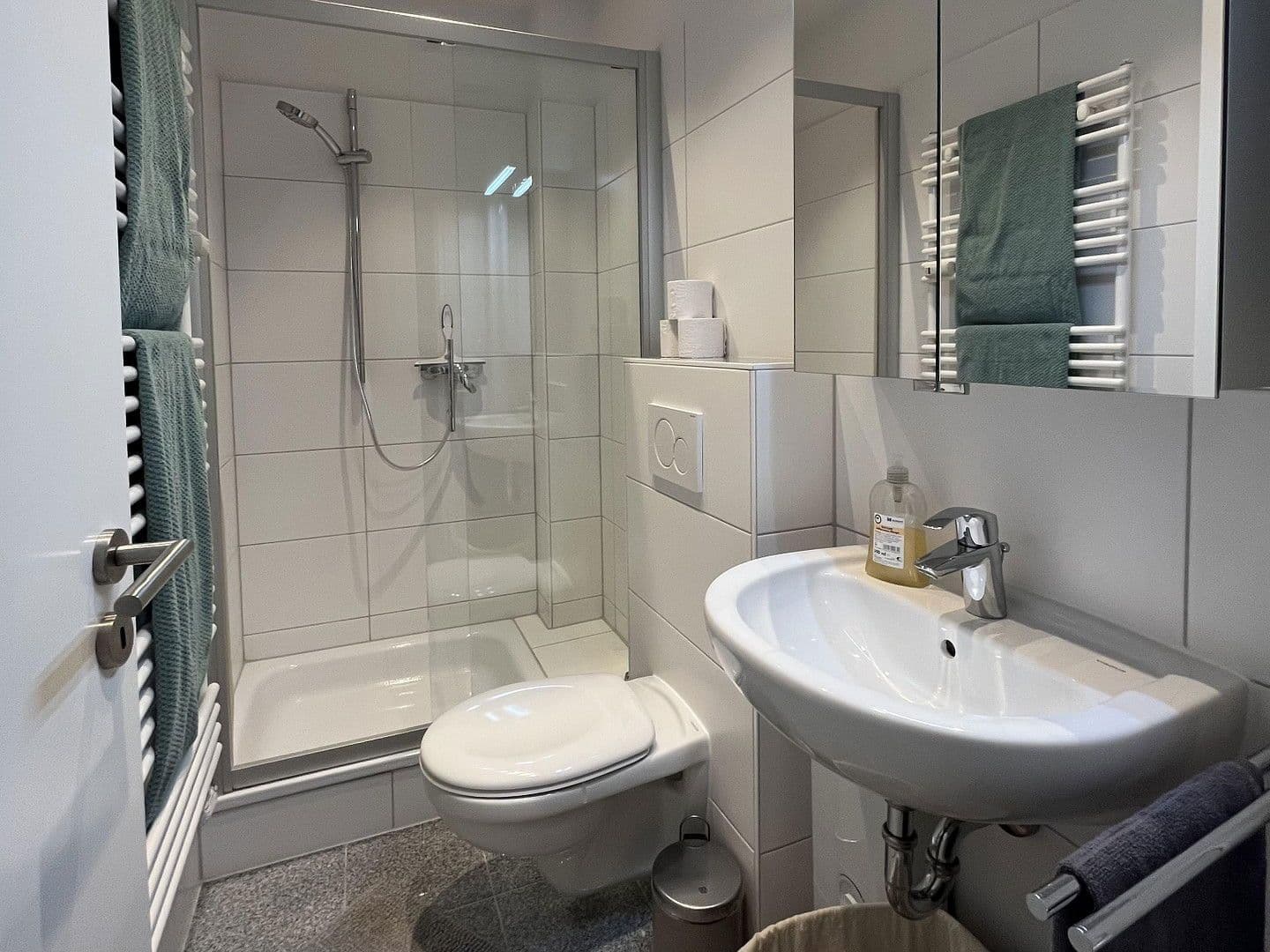 Prodej domu 375 m², pozemek 310 m², Godesberger Straße 9, Königswinter, Severní Porýní-Vestfálsko Prodej domu 375 m², pozemek 310 m², Godesberger Straße 9, Königswinter, Severní Porýní-Vestfálsko