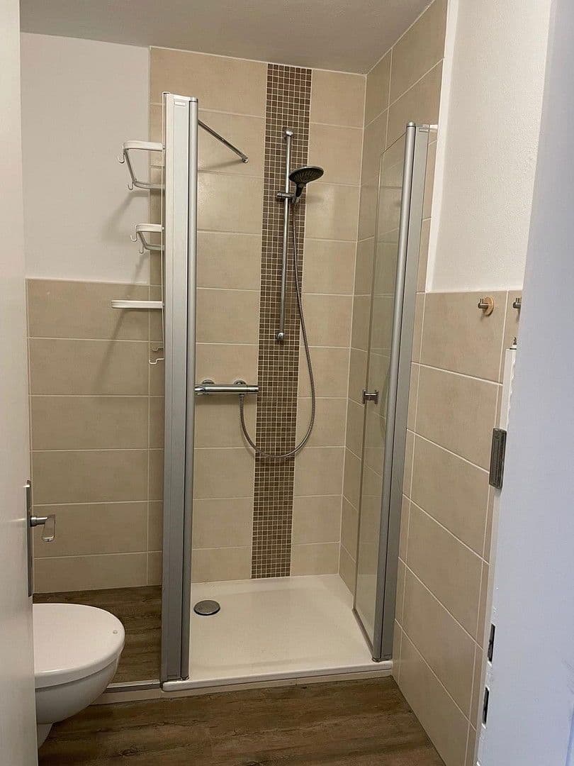 Pronájem bytu 3+1 74 m², Waldecker Straße 33, Bad Pyrmont, Dolní Sasko Pronájem bytu 3+1 74 m², Waldecker Straße 33, Bad Pyrmont, Dolní Sasko