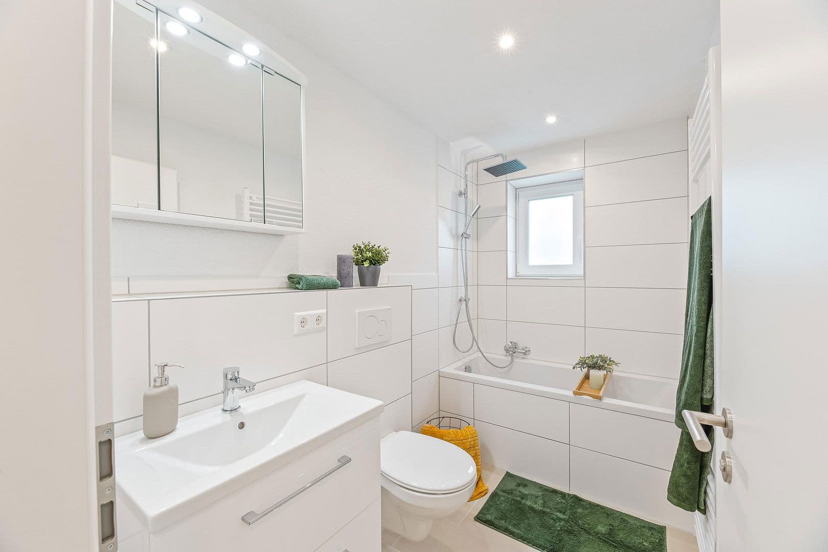 Prodej domu 106 m², pozemek 413 m², Illertissen, Bavorsko Prodej domu 106 m², pozemek 413 m², Illertissen, Bavorsko